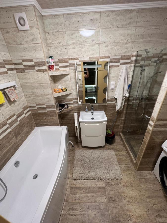 Párizsi Udvar Prémium Apartman Apartamento Debrecen Exterior foto