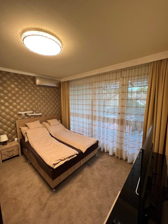 Párizsi Udvar Prémium Apartman Apartamento Debrecen Exterior foto