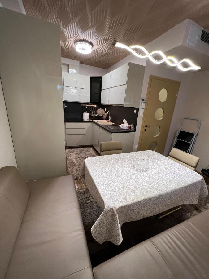 Párizsi Udvar Prémium Apartman Apartamento Debrecen Exterior foto